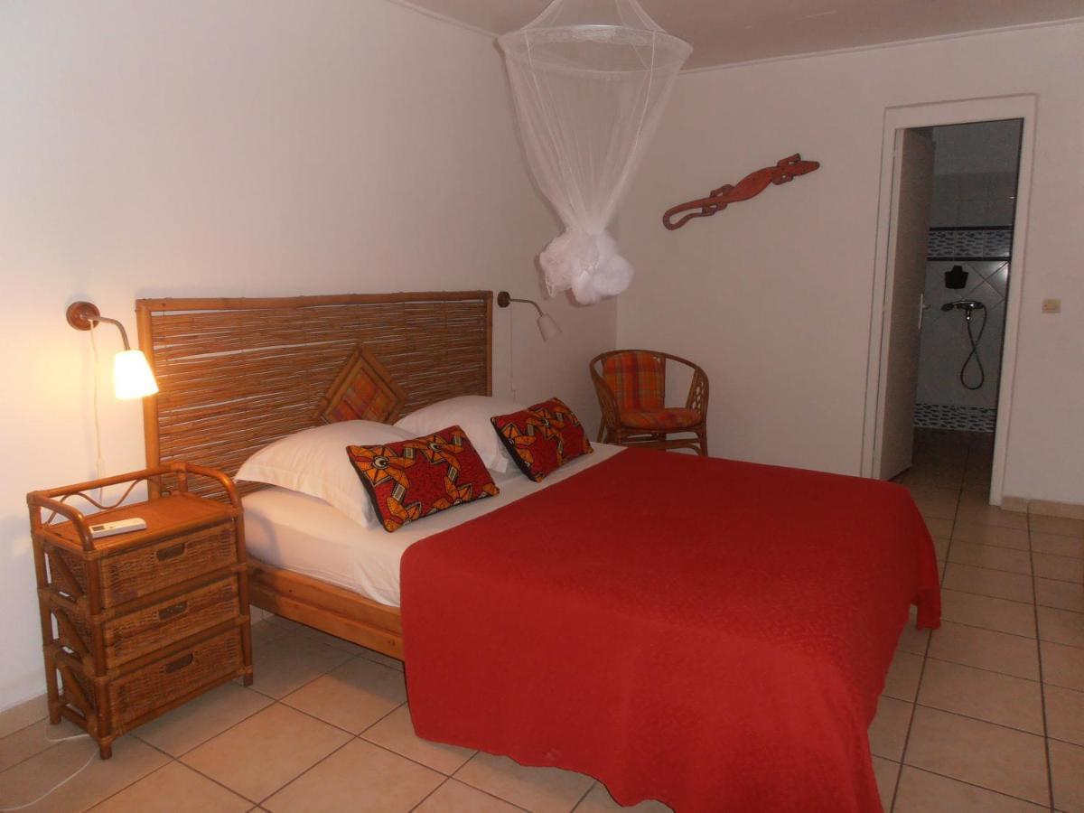 Villa Les Manguiers à Deshaies Extérieur photo